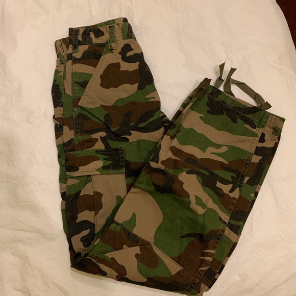 Brandy Melville camouflage pants one size - Picture 2 of 5